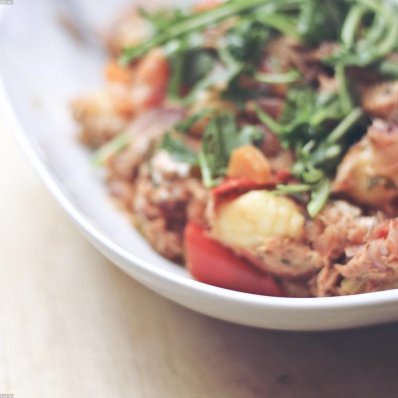 Ñoquis con salsa fileto